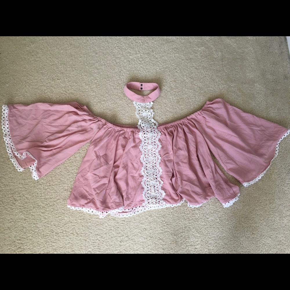 Medium crop blush top juniors blush blouse new with tags